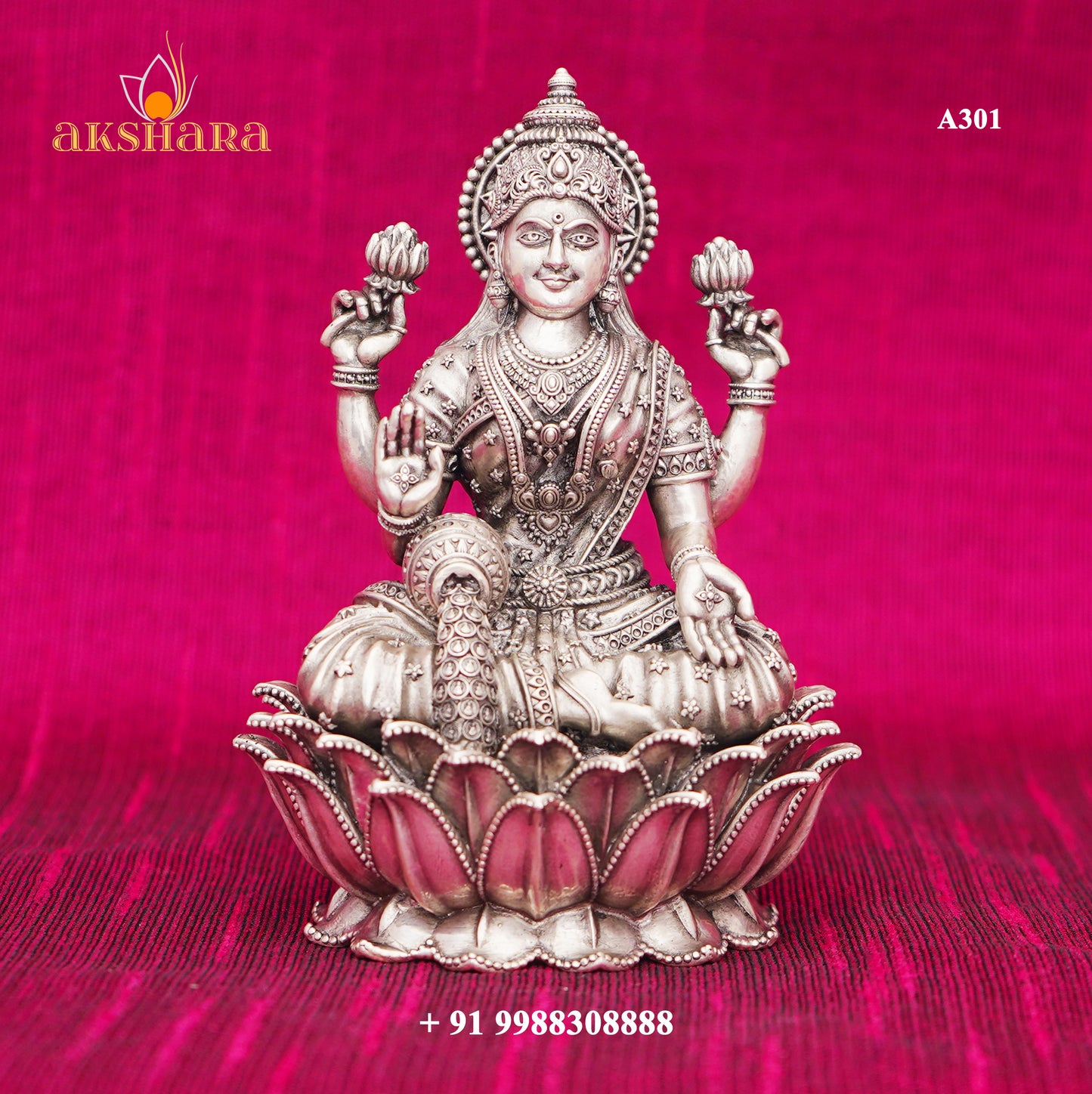 Premium Padmam Lakshmi 3D Idol