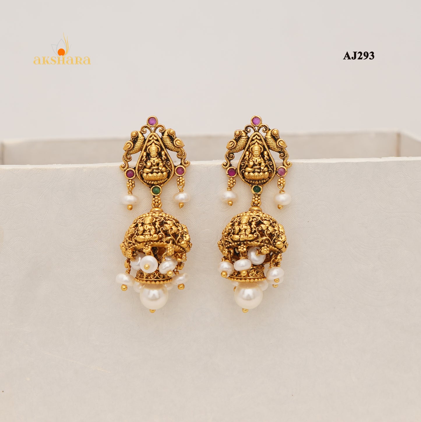 Jhumkas