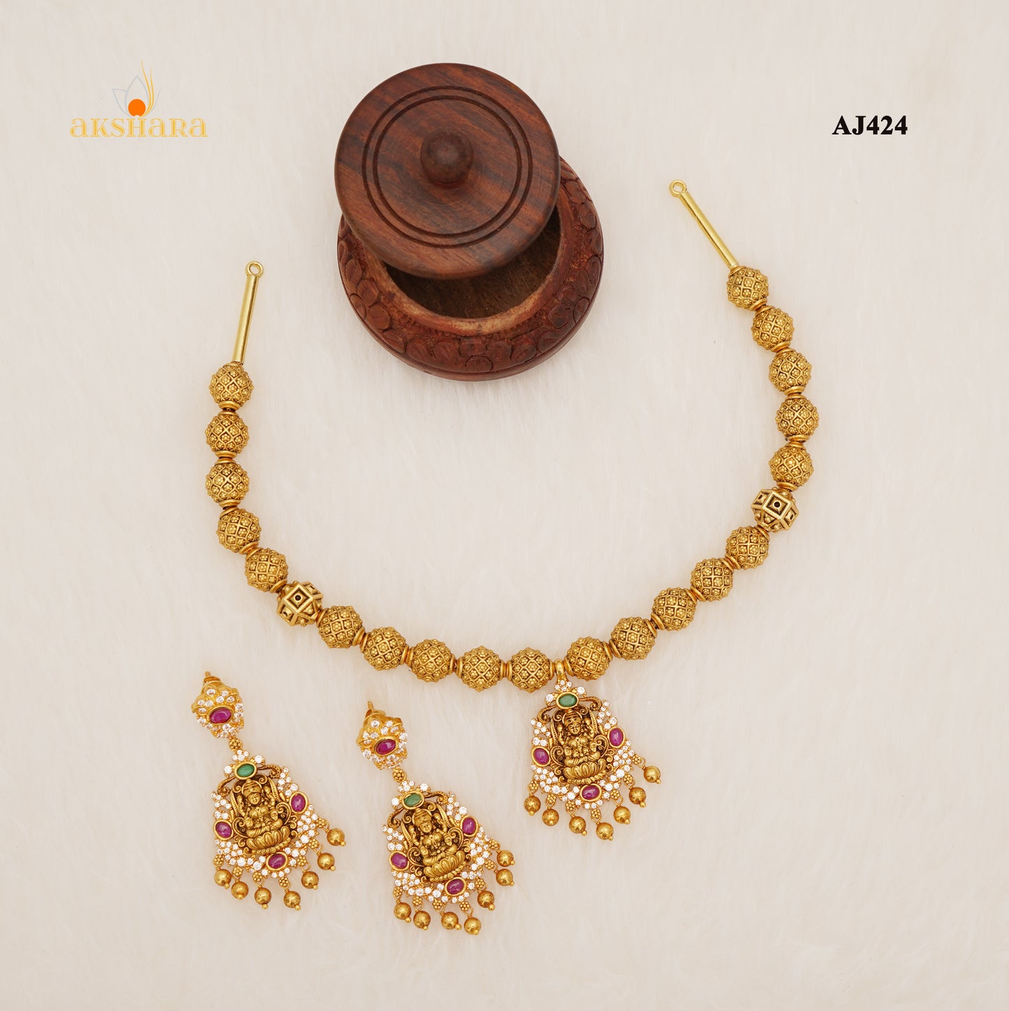 Jigini Necklace